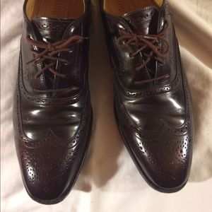 Johnston  & Murphy wing